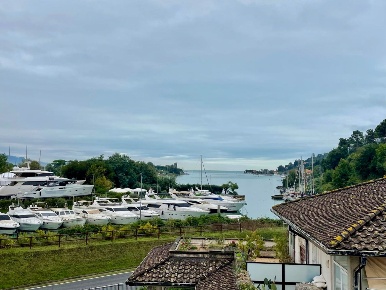 Foto Appartamento a Ameglia di 75 m² con 4 locali in vendita
