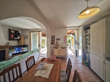 Foto Appartamento in Via Pretura 10, Ameglia di 70 m² con 4 locali