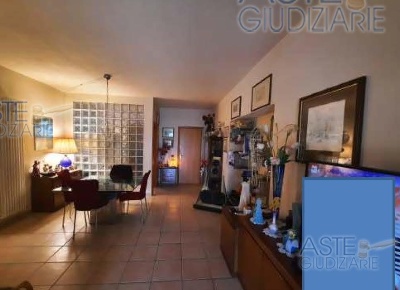 Foto Villa bifamiliare a Poggio Torriana di 1209 m² con 12 locali