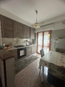 Foto Appartamento a Offida di 159 m² con 6 locali in vendita
