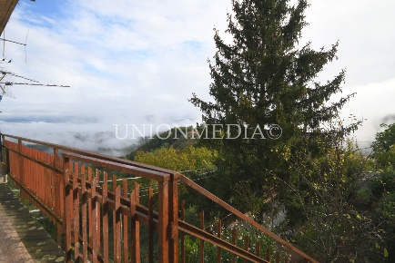 Foto Appartamento in tendola, Fosdinovo di 83 m² con 5 locali in vendita