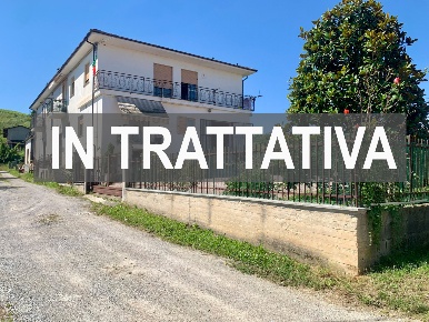 Foto Appartamento in Borgata Biarella 21, Dogliani di 330 m² con 8 locali