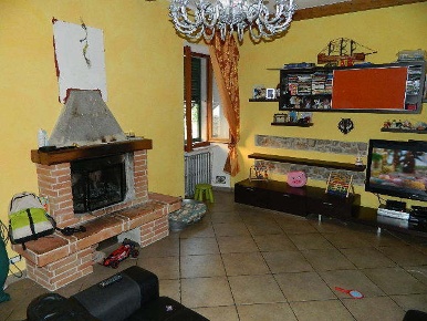 Foto Appartamento a Ameglia di 120 m² con 4 locali in vendita