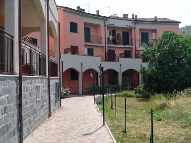 Foto Appartamento a Ameglia di 60 m² con 4 locali in vendita