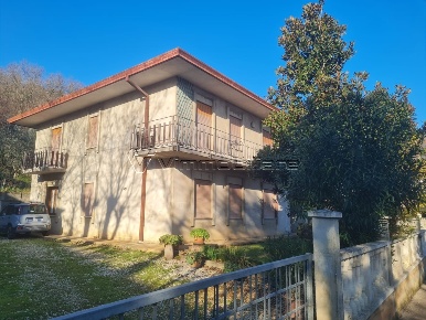Foto Appartamento in Via Capitello 13, Barbarano Mossano di 138 m²