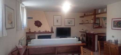 Foto Appartamento a Fosdinovo di 100 m² con 5 locali in vendita