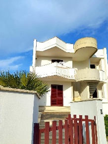 Foto Appartamento a Vernole di 110 m² con 4 locali in vendita
