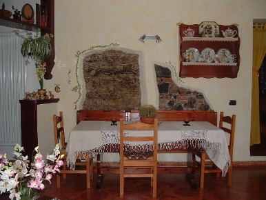 Foto Appartamento a Fosdinovo di 100 m² con 6 locali in vendita