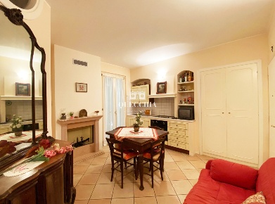 Foto Appartamento in via roma, Padenghe sul Garda di 60 m² con 2 locali