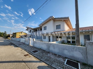 Foto Appartamento a Chions di 130 m² con 7 locali in vendita