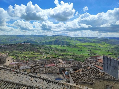 Foto Appartamento in VIA DEL CASTELLO  38, Vizzini di 86 m² con 4 locali