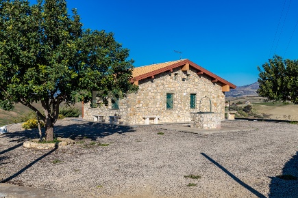 Foto Villa unifamiliare in Strada Provinciale 23b, Centuripe di 94 m²