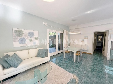 Foto Villa bifamiliare a Lignano Sabbiadoro di 152 m² con 10 locali