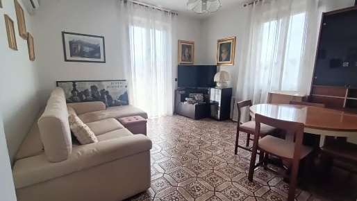 Foto Appartamento a Ameglia di 85 m² con 4 locali in vendita