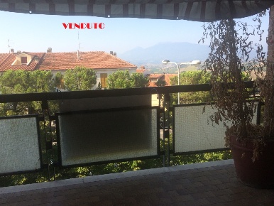 Foto Appartamento in viale IV Novembre, Offida di 158 m² con 7 locali