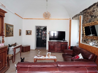 Foto Appartamento a Fosdinovo di 230 m² con 8 locali in vendita