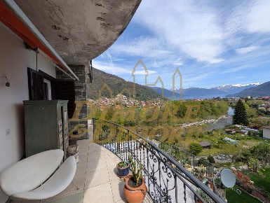 Foto Appartamento in Casali Cuserina 5, Cannobio di 200 m² con 7 locali