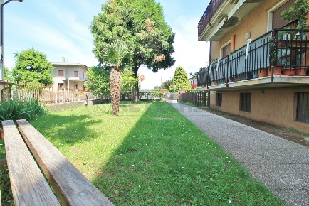 Foto Appartamento in Via S. Giovanni Bosco 33, Sarego di 131 m² in vendita
