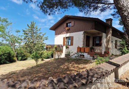 Foto Villa unifamiliare in Via delle Baite, Passignano sul Trasimeno