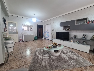 Foto Appartamento a Simeri Crichi di 160 m² con 5 locali in vendita
