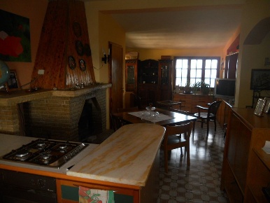 Foto Villa unifamiliare in VIA MONTECARBOLI 25, Fosdinovo di 270 m²