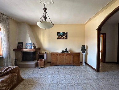 Foto Appartamento a Cortemaggiore di 150 m² con 6 locali in vendita