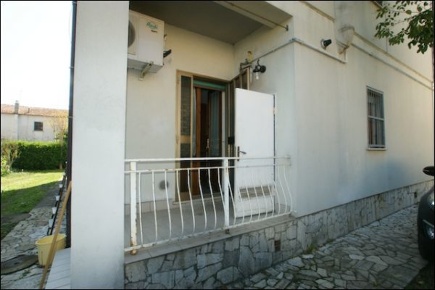 Foto Appartamento a Ameglia di 64 m² con 3 locali in vendita