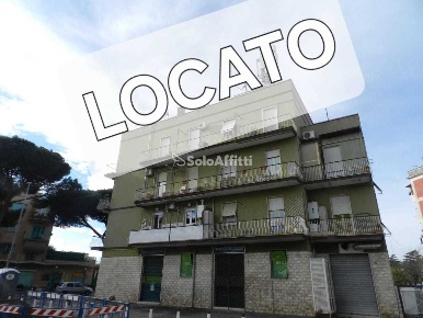 Foto Appartamento in Via Recanati, Roma San Basilio di 61 m² con 2 locali