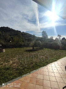 Foto Villa unifamiliare in Strada Provinciale 64, Camporosso di 110 m²