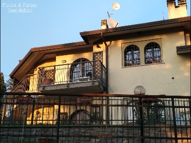 Foto Appartamento in Via dei Fiori, Passignano sul Trasimeno di 95 m²