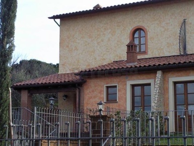 Foto Appartamento a Palaia di 150 m² con 4 locali in vendita