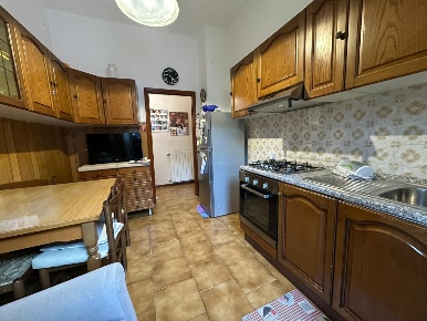 Foto Appartamento a Ameglia di 160 m² con 6 locali in vendita