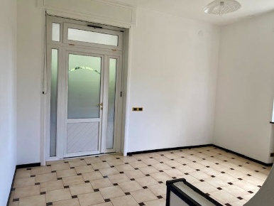 Foto Appartamento in Via Matteotti 7, Ponte Lambro di 80 m² con 3 locali