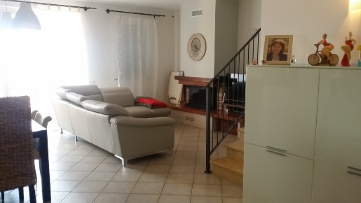 Foto Appartamento a Fosdinovo di 140 m² con 5 locali in vendita