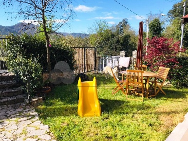 Foto Appartamento in SP8 27, Follo di 70 m² con 3 locali in vendita