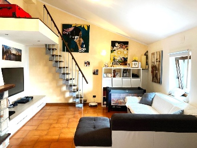 Foto Appartamento in via Corrado e Giulio Venini 29, Porlezza di 155 m²
