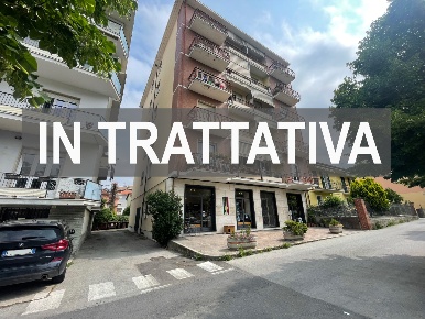 Foto Appartamento in Viale Professor Gabetti 26, Dogliani di 102 m²