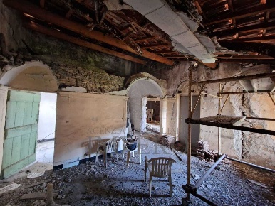 Foto Appartamento in Via Dritta, Vallecrosia di 100 m² con 5 locali