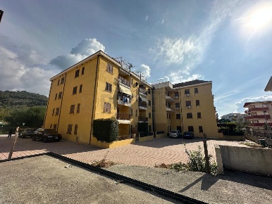 Foto Appartamento in Via Cavour 16, Nocera Terinese di 72 m² con 3 locali