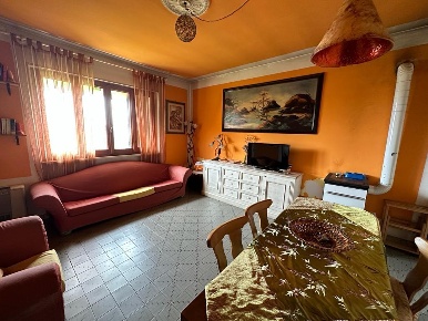 Foto Villa unifamiliare a Fosdinovo di 237 m² con 8 locali in vendita