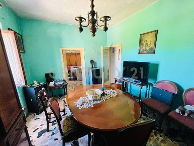 Foto Appartamento in Via Case Balducci 17, Scansano di 160 m² con 6 locali