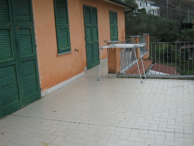 Foto Appartamento a Ameglia di 90 m² con 4 locali in vendita