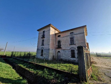 Foto Villa singola in SS45bis, Pontevico di 635 m² con 5 locali in vendita