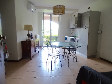 Foto Appartamento a Ameglia di 54 m² con 3 locali in vendita