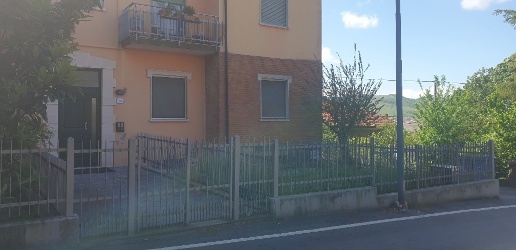 Foto Appartamento a Fornovo di Taro di 20 m² con 1 locali in vendita