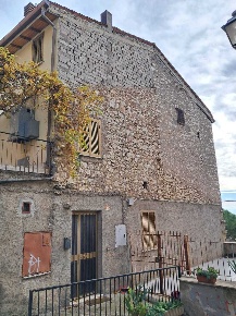Foto Appartamento in Via Santa Liberata, Sant'Angelo Romano di 70 m²