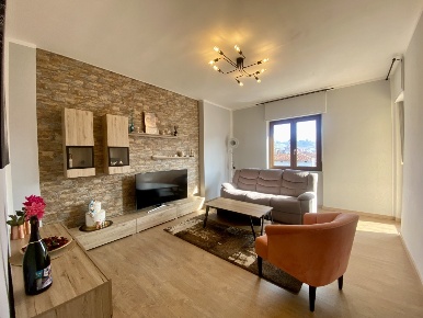 Foto Appartamento in Via Generale Cappa 7272, Dogliani di 122 m² in vendita