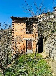 Foto Appartamento a Follo di 70 m² con 4 locali in vendita