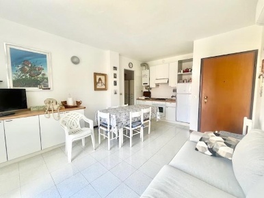 Foto Appartamento a Ameglia di 75 m² con 3 locali in vendita