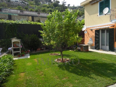 Foto Appartamento in SP64 119, Camporosso di 90 m² con 4 locali in vendita